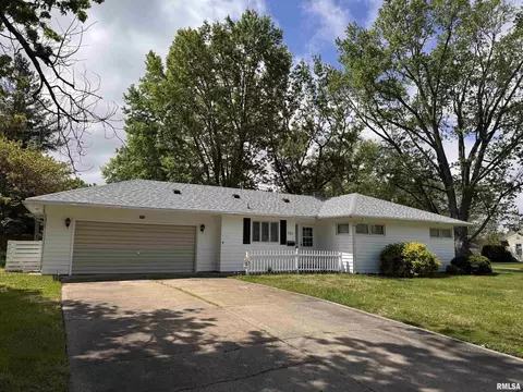 731 Madelyn Ave, Macomb, IL 61455