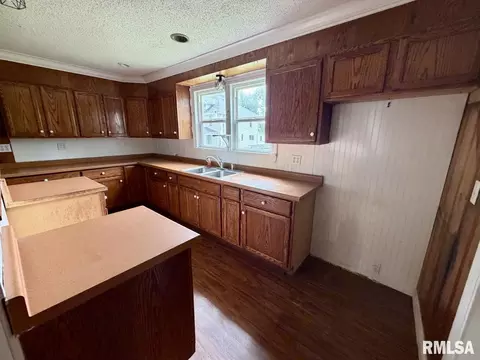 Kitchen - 105 E Spring St, Anna, IL 62906 photo 2 of 2