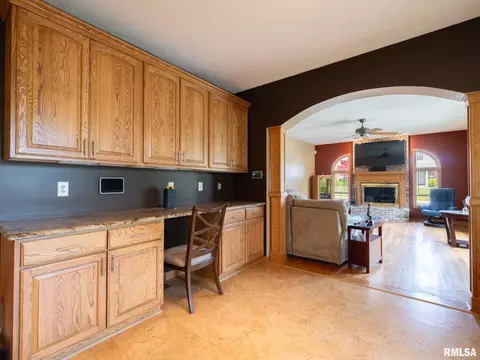 Entry Way - 11220 N Brooklyn Pl, Dunlap, IL 61525 photo 3 of 4
