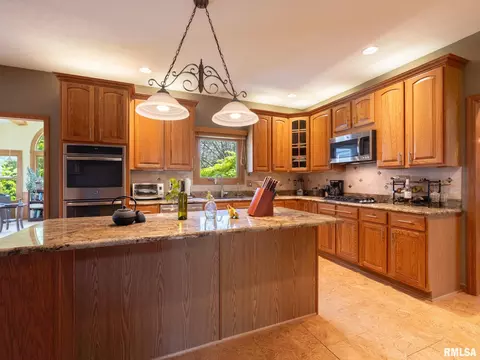 Kitchen - 11220 N Brooklyn Pl, Dunlap, IL 61525 photo 1 of 3