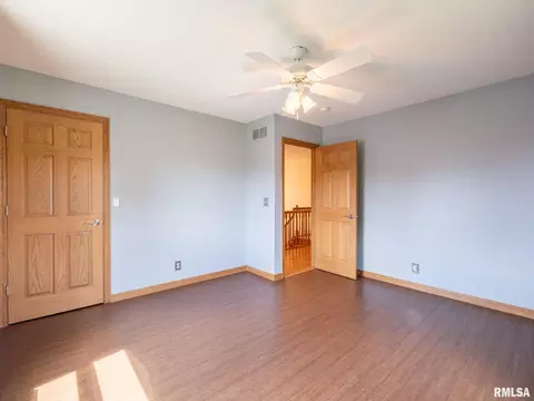 Bedroom - 11220 N Brooklyn Pl, Dunlap, IL 61525 photo 5 of 9