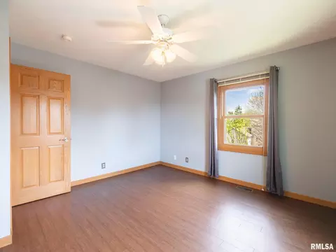 Bedroom - 11220 N Brooklyn Pl, Dunlap, IL 61525 photo 6 of 9