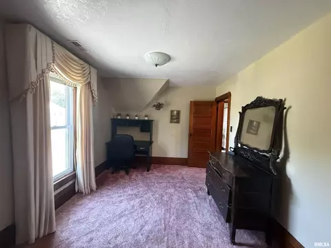 Bedroom - 703 E Polk St, Cuba, IL 61427 photo 6 of 12
