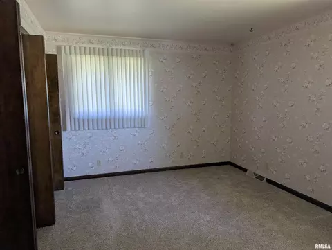 Bedroom - 449 E Oak St, Washburn, IL 61570 photo 3 of 6