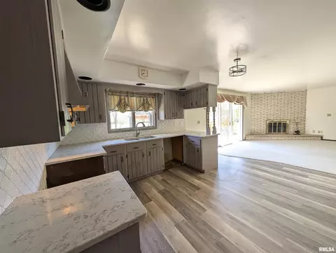 Kitchen - 449 E Oak St, Washburn, IL 61570 photo 2 of 6
