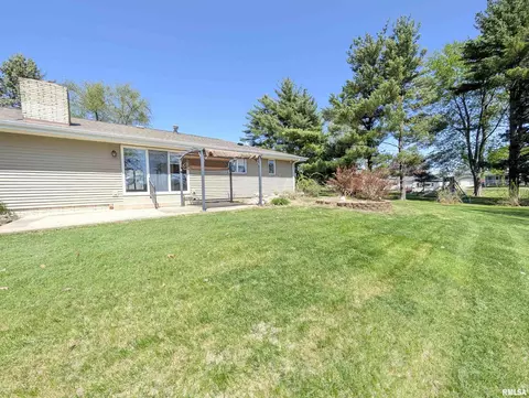 Exterior - 449 E Oak St, Washburn, IL 61570 photo 16 of 20