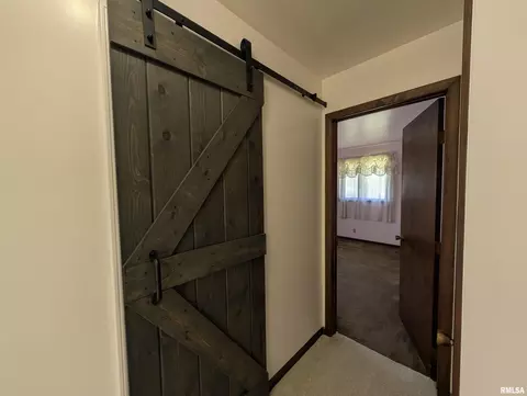 Entry Way - 449 E Oak St, Washburn, IL 61570 photo 3 of 3