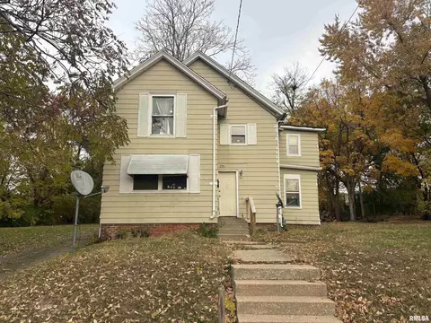 1714 N Linn St, Peoria, IL 61604
