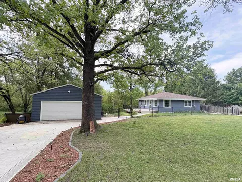 3306 W Glen Ave, Peoria, IL 61615