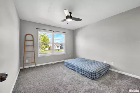800 Simon St, Washington, IL 61571 photo 17