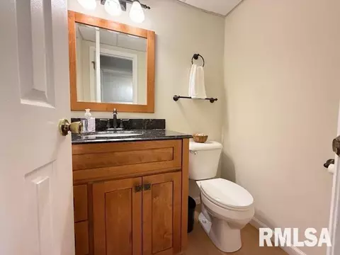 Bath - 65 Carriage Hl, Macomb, IL 61455 photo 1 of 3