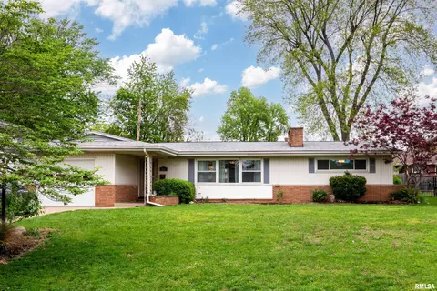 1815 W Lamont Ave, Peoria, IL 61614