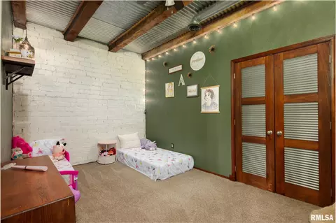 Bedroom - 421 E Webster St, Benton, IL 62812 photo 4 of 6