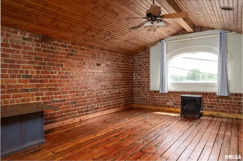 Other - 421 E Webster St, Benton, IL 62812 photo 16 of 26
