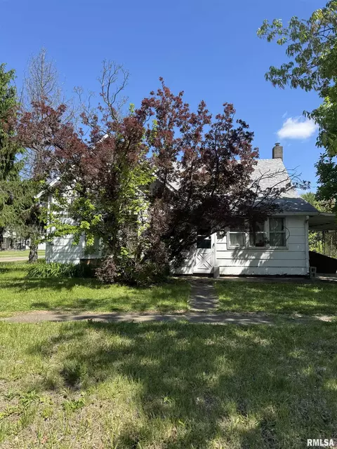806 E Main St, Cuba, IL 61427