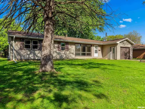 2511 S Daycor Dv, Bartonville, IL 61607