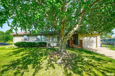 16114 N Admiral Rd, Chillicothe, IL 61523