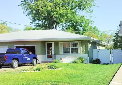 8631 N Picture Ridge Rd, Peoria, IL 61615