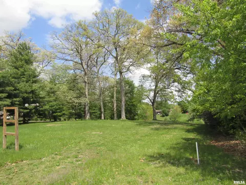 15720 E Kenabeck Trl, Cuba, IL 61427