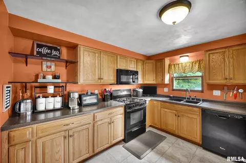 Kitchen - 2129 Marigold Dr, Pekin, IL 61554 photo 1 of 2