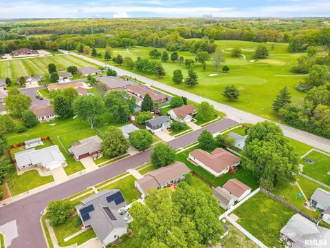 View/Area - 2129 Marigold Dr, Pekin, IL 61554 photo 2 of 3