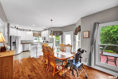 Dining - 626 N Marcus Ct, Chillicothe, IL 61523 photo 1 of 2