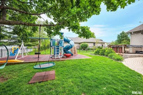 Exterior - 626 N Marcus Ct, Chillicothe, IL 61523 photo 3 of 10