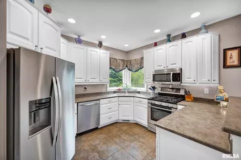 Kitchen - 626 N Marcus Ct, Chillicothe, IL 61523 photo 1 of 4