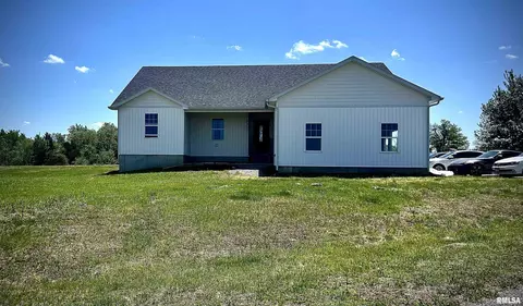 109 Trailridge Rd, Goreville, IL 62939