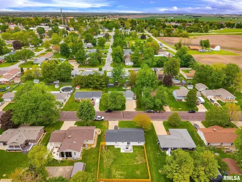 View/Area - 603 Manor Dr, Metamora, IL 61548 photo 7 of 15