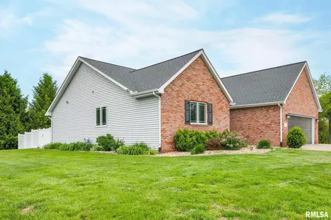 Exterior - 7216 S Ridgebrook Dr, Mapleton, IL 61547 photo 2 of 5