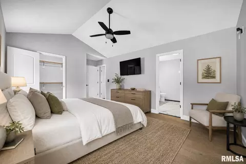 Bedroom - 7216 S Ridgebrook Dr, Mapleton, IL 61547 photo 1 of 7