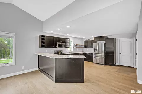 Kitchen - 7216 S Ridgebrook Dr, Mapleton, IL 61547 photo 1 of 3