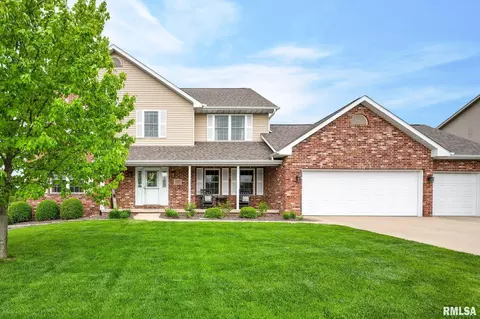 1020 Greenbrier Ln, Washington, IL 61571