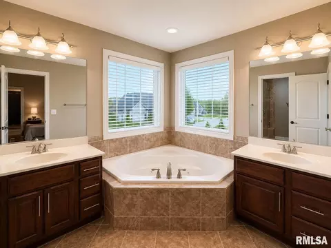 Bath - 11003 N Moonstone Ct, Dunlap, IL 61525 photo 1 of 6