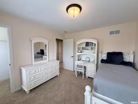 Bedroom - 11003 N Moonstone Ct, Dunlap, IL 61525 photo 4 of 6