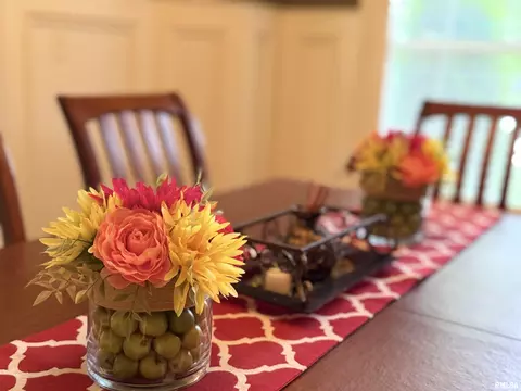 Dining - 11003 N Moonstone Ct, Dunlap, IL 61525 photo 5 of 9