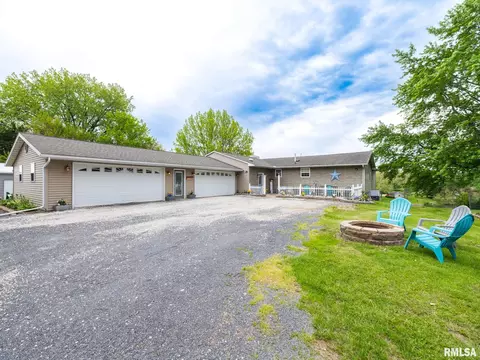 Exterior - 16177 E Blackfoot Dr, Cuba, IL 61427 photo 1 of 15
