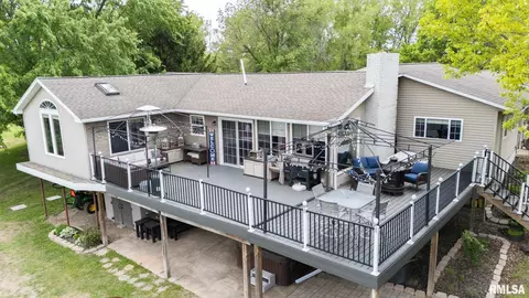 Exterior - 16177 E Blackfoot Dr, Cuba, IL 61427 photo 3 of 15