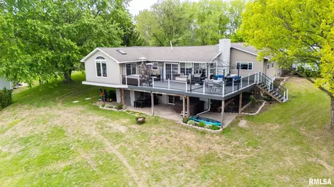 Exterior - 16177 E Blackfoot Dr, Cuba, IL 61427 photo 2 of 15