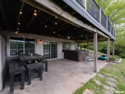 Exterior - 16177 E Blackfoot Dr, Cuba, IL 61427 photo 8 of 15