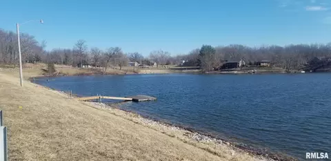 309 Brandy Dl, Mackinaw, IL 61755