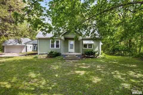 3213 Meadow Ave, East Peoria, IL 61611