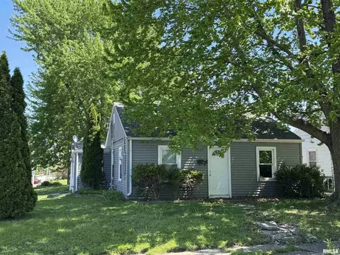 4216 N Ashton Ave, Peoria, IL 61614