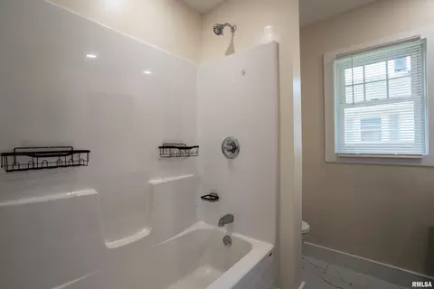 Bath - 320 N 9th St, Herrin, IL 62948 photo 1 of 2
