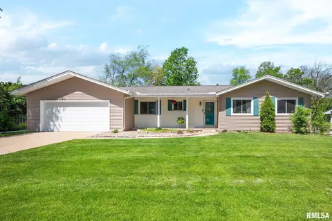 1255 W Wonderview Dr, Dunlap, IL 61525