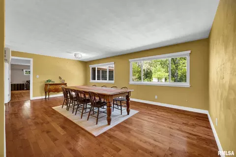 Dining - 1255 W Wonderview Dr, Dunlap, IL 61525 photo 1 of 3