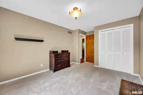 Bedroom - 1255 W Wonderview Dr, Dunlap, IL 61525 photo 4 of 5