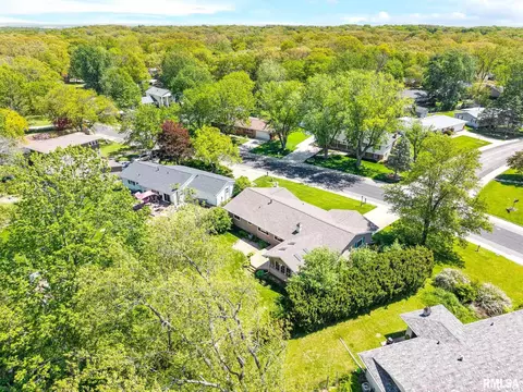 View/Area - 1255 W Wonderview Dr, Dunlap, IL 61525 photo 5 of 8