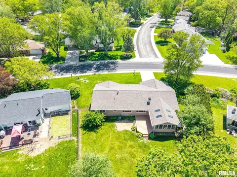 View/Area - 1255 W Wonderview Dr, Dunlap, IL 61525 photo 4 of 8